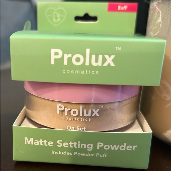 Prolux Matte Setting Powder - Picture 2 of 4